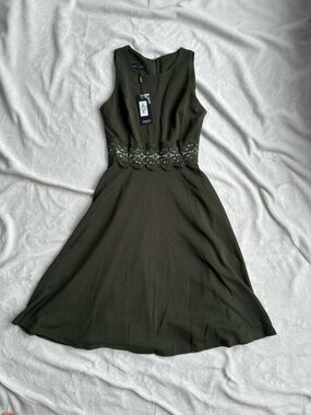 HOMEYEE Olive Green Fit & Flare Dress NWT Floral Waist Detail Size S